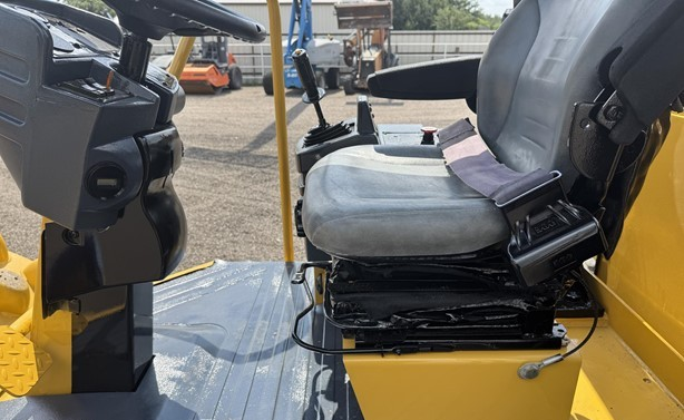 2004 CATERPILLAR CP-563E - Image 13